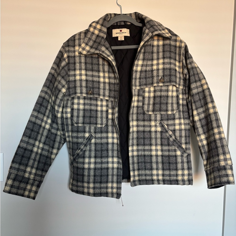 Men’s Woolrich Gray & Tan Plaid Jacket - Size: Medium
